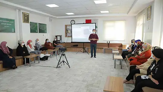 Şehitkamil'den kadınlara madde kullanımı ile mücadele semineri