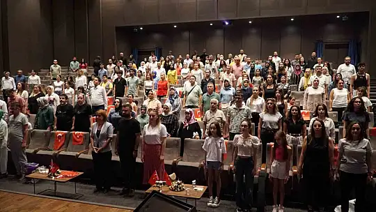Şehitkamil'in gençlerinden keman dinletisi