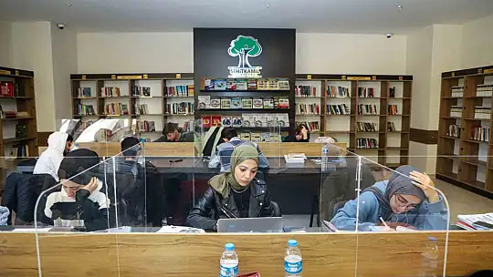 Şehitkamil Nikah Salonu'nda 23 bin 801 kişi mutluluğa 'evet' dedi