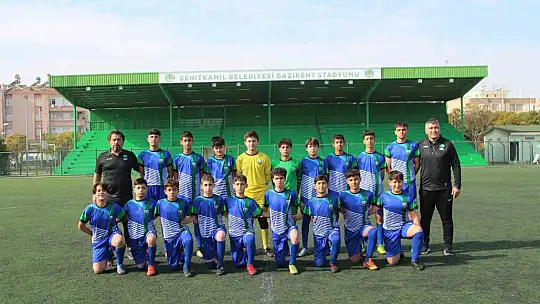 Şehitkamilli yıldızlar futbol arenasında parlıyor