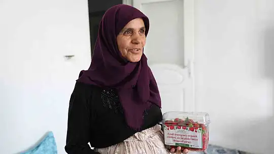 Seranın ürünleri yaşlılara dağıtıldı