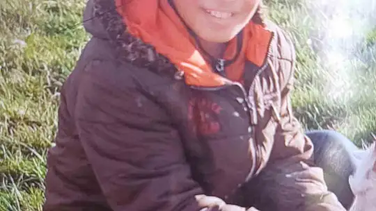 Serinlemek için gölete giren çocuk boğuldu