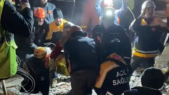 Sibel Kaya'nın 170 saat sonra kurtarıldığı anların görüntüleri ortaya çıktı