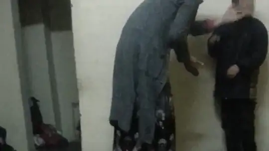 Şiddet iddiasında bulunan kadının çocuklarını darp ettiği görüntüler ortaya çıktı