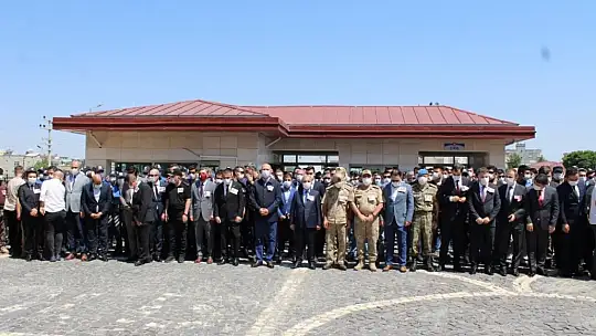 Siirt'te şehit olan 2 özel harekat polisi memleketlerine uğurlandı