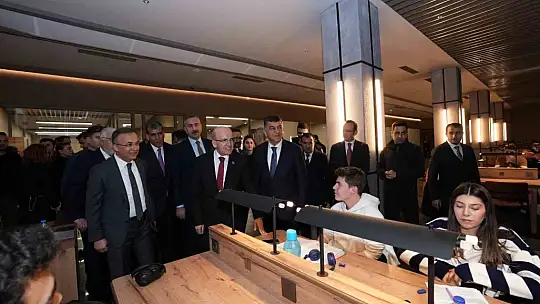Şimşek, D.T. Şehitkamil Sahnesi'ni inceledi