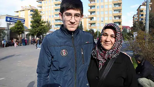 Sınavı geçen 151 öğrenci kutsal topraklara uğurlandı