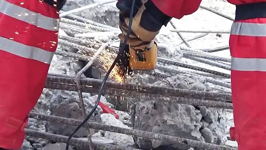 Soruşturma başlatılan binada inceleme yapıldı