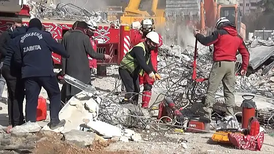 Soruşturma başlatılan binada inceleme yapıldı