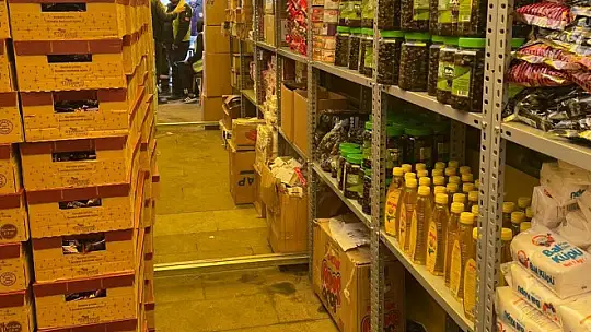 Sosyal marketler depremzedelerin ihtiyaçlarını karşılıyor