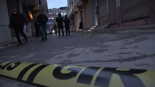 Sosyal medyadaki tartışma sokağa taştı: 1 ölü, 3 yaralı