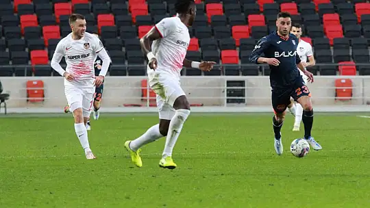 Spor Toto Süper Lig: Gaziantep FK: 0 - Başakşehir: 1 (İlkyarı)