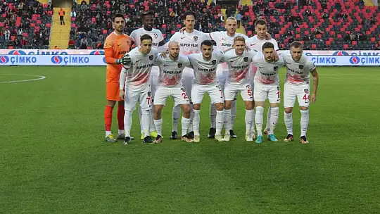 Spor Toto Süper Lig: Gaziantep FK: 0 - Başakşehir: 1 (İlkyarı)