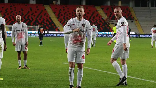 Spor Toto Süper Lig: Gaziantep FK: 1 - Başakşehir: 1 (Maç Sonucu)