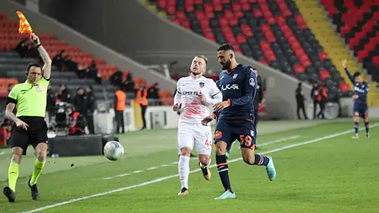 Spor Toto Süper Lig: Gaziantep FK: 1 - Başakşehir: 1 (Maç Sonucu)
