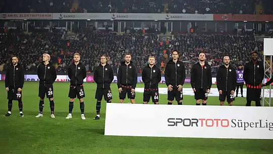 Spor Toto Süper Lig: Gaziantep FK: 0 - Fenerbahçe: 1 (Maç devam ediyor)