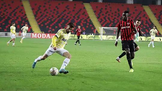 Spor Toto Süper Lig: Gaziantep FK: 1 - Fenerbahçe: 2 (Maç sonucu)