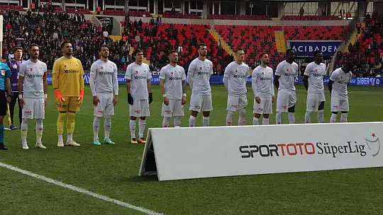 Spor Toto Süper Lig: Gaziantep FK: 0 - DG Sivasspor: 1 (İlk yarı)