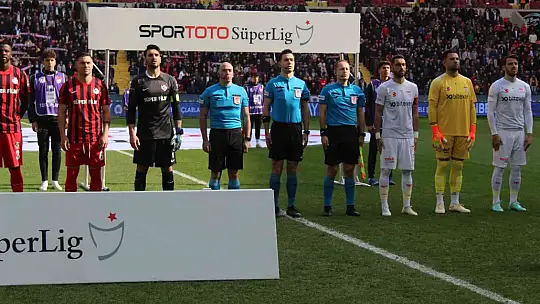 Spor Toto Süper Lig: Gaziantep FK: 0 - DG Sivasspor: 1 (İlk yarı)