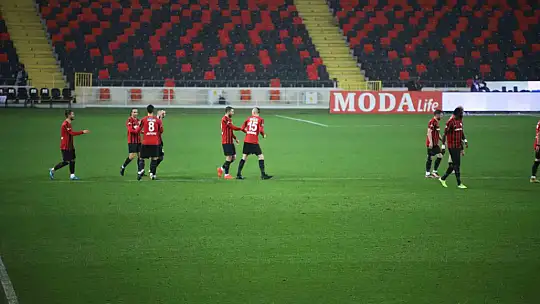 Spor Toto Süper Lig: Gaziantep FK: 1 - A. Hatayspor: 1 (İlk yarı)