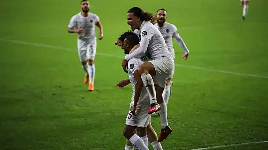 Spor Toto Süper Lig: Gaziantep FK: 1 - A. Hatayspor: 1 (İlk yarı)