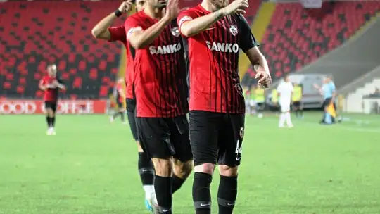 Gaziantep FK: 2 - Kasımpaşa: 2 (Maç Sonucu)