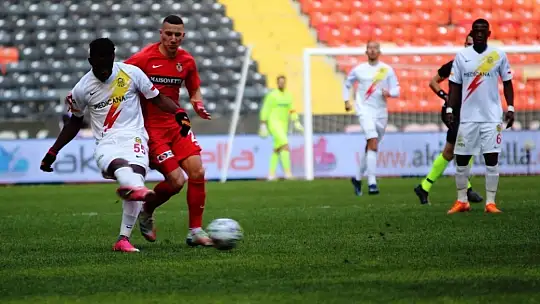 Gaziantep FK: 2 - Yeni Malatyaspor: 2 (Maç sonucu)