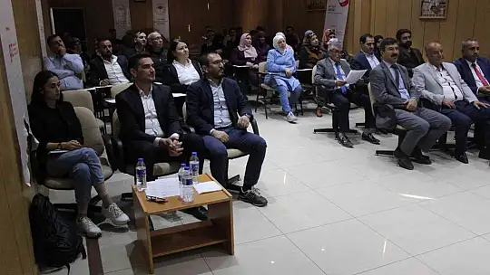 Sürdürülebilir Arıcılık Projesi'ne katılanlar eğitimini tamamlayarak meslek sahibi oldu