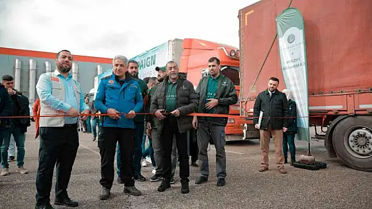 Suriye'ye 27 tırlık yardım konvoyu