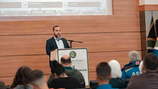 Suriye'ye 27 tırlık yardım konvoyu