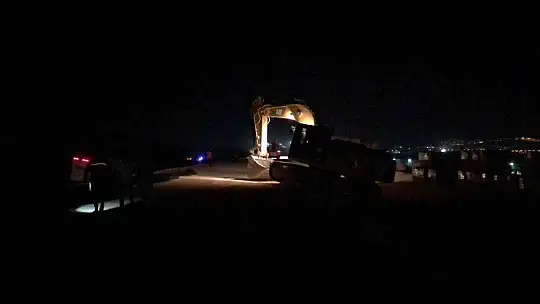 TAG Otoyolu'na akan atığın önünün kesilmesi için çalışma başlatıldı
