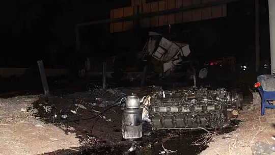 TAG Otoyolu'nda freni patlayan tır dehşet saçtı: 3 ölü, 11 yaralı
