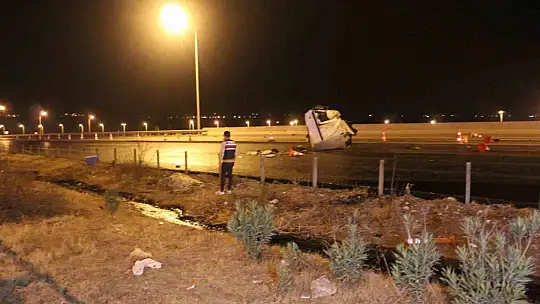 TAG Otoyolu'nda freni patlayan tır dehşet saçtı: 3 ölü, 11 yaralı