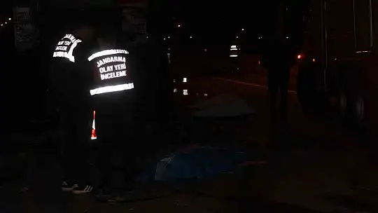 TAG Otoyolu'nda freni patlayan tır dehşet saçtı: 3 ölü, 11 yaralı