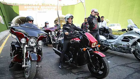 Tahmazoğlu 100. Yıl Tünelleri'nde motosiklet turu attı