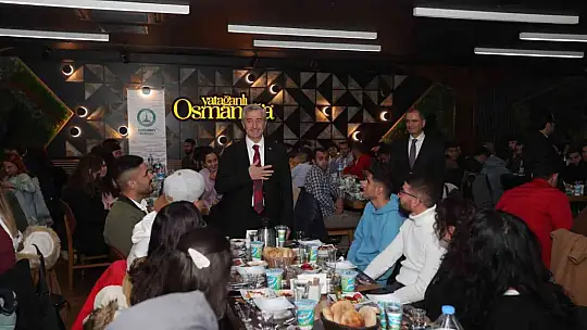 Tahmazoğlu Bursa'daki ve Konya'daki Şahinbeyli öğrencilerle bir araya geldi