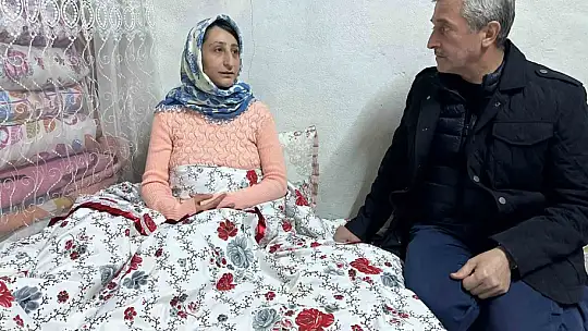 Tahmazoğlu'dan göçük altından çıkarılan depremzedeye ziyaret