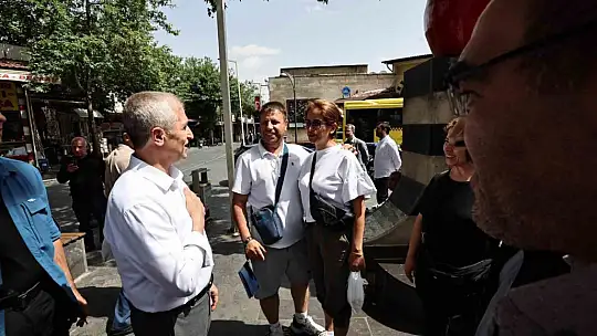 Tahmazoğlu esnaf ve vatandaşlarla bir araya geldi
