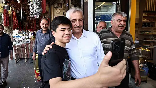 Tahmazoğlu esnaf ve vatandaşlarla bir araya geldi