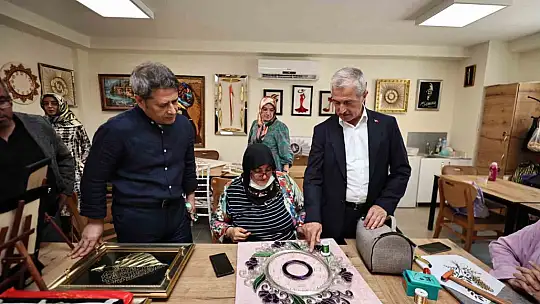 Tahmazoğlu esnaf ve vatandaşla bir araya geldi