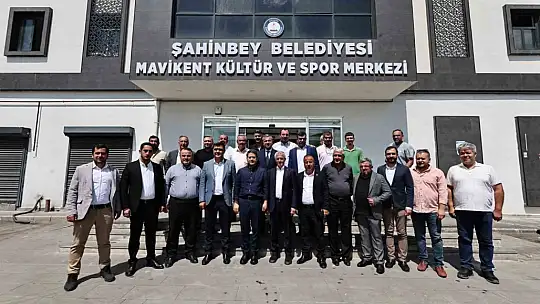 Tahmazoğlu esnaf ve vatandaşla bir araya geldi