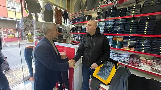 Tahmazoğlu esnafla fikir alışverişinde bulundu