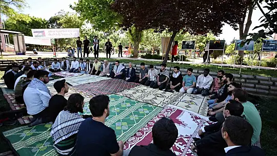 Tahmazoğlu İsrail'i protesto eden üniversite öğrencilerine destek verdi