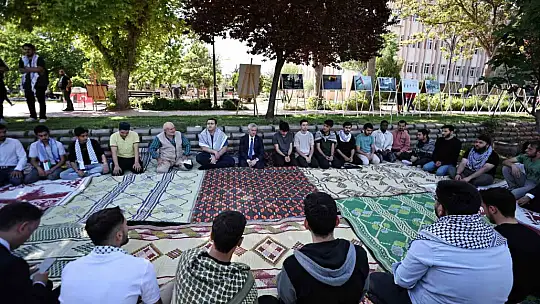 Tahmazoğlu İsrail'i protesto eden üniversite öğrencilerine destek verdi