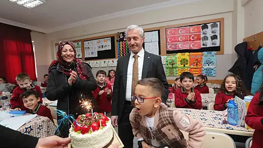Tahmazoğlu, minik Tuğtekin'in doğum gününü kutladı