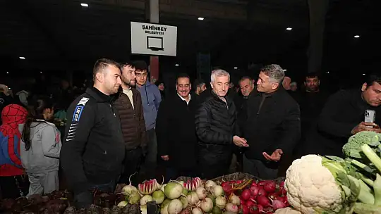 Tahmazoğlu'ndan fahiş fiyatla satış yapan pazarcıya sert tepki