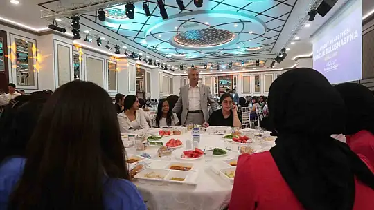 Tahmazoğlu'ndan üniversite öğrencilerine müjde