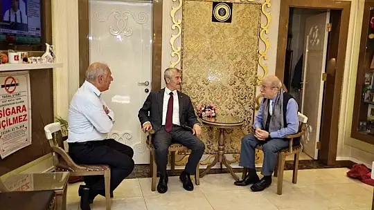 Tahmazoğlu vatandaş ve esnaf ile iç içe