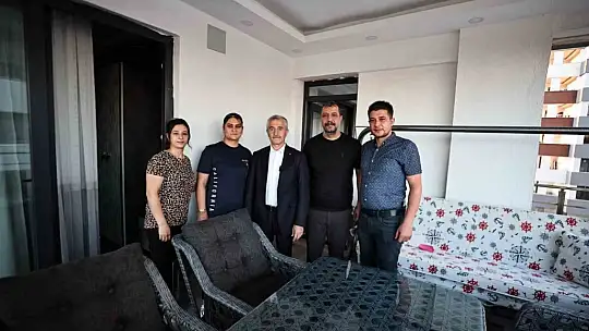 Tahmazoğlu vatandaş ve esnaf ile iç içe