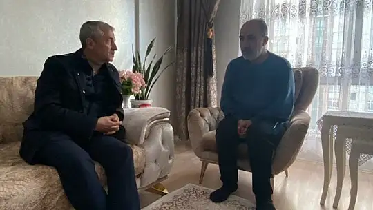 Tahmazoğlu, yan yattı denilen konutları ziyaret etti